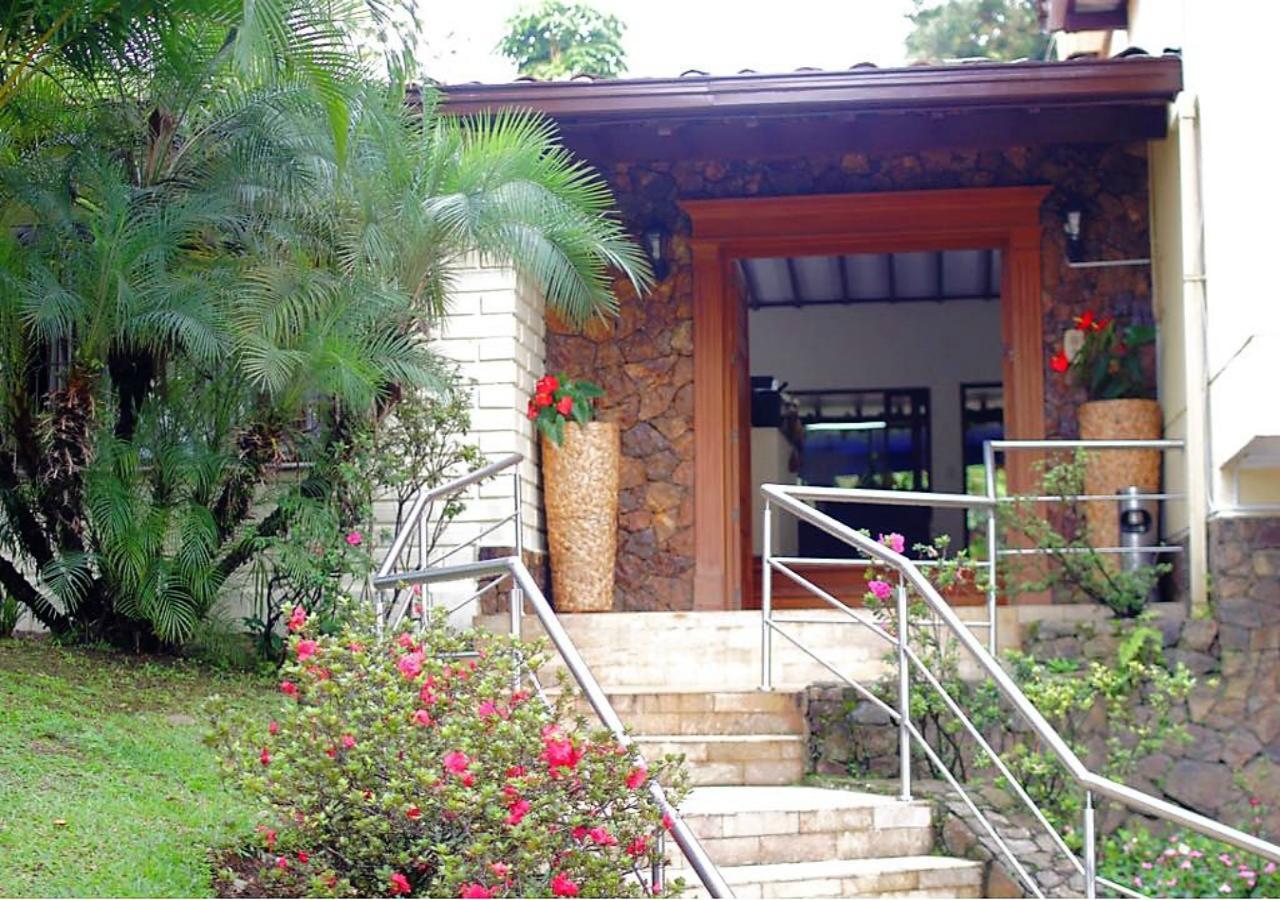 Hotel Poblado Campestre Medellin