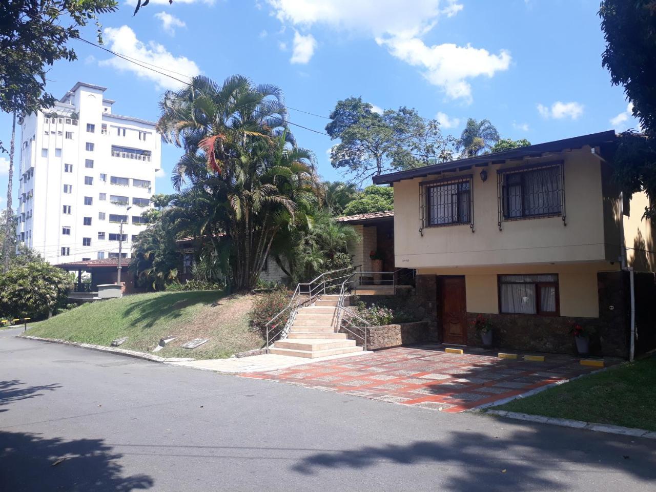 Hotel Poblado Campestre Medellin