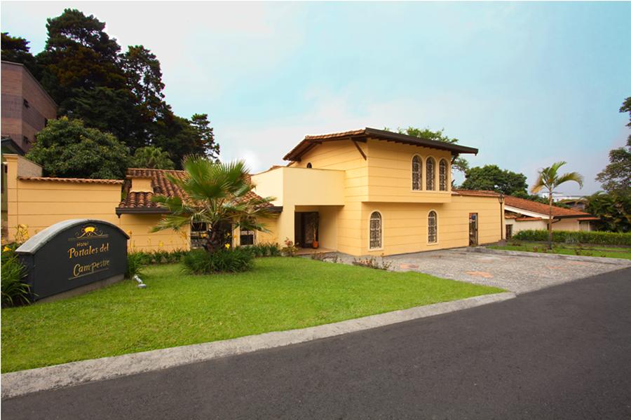 Hotel Poblado Campestre Medellin